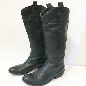 Frye Carson Pull On Riding Boots size 8B